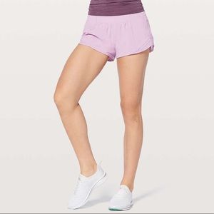 Lululemon Hotty Hot Short II 2.5” Lilac